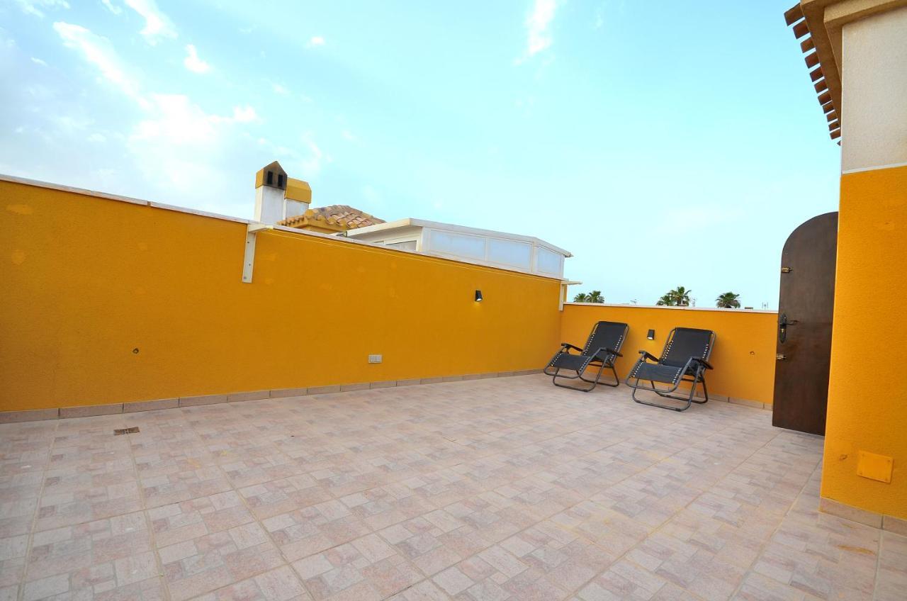 הוילה טורבייחה Agradable Adosado Con Piscina, Duchas Hidromasaje מראה חיצוני תמונה